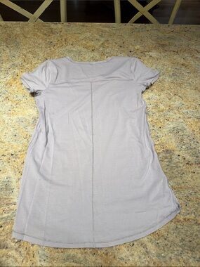 lululemon athletica light mauve short sleeve tee